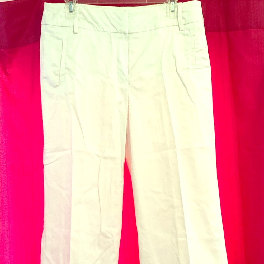White, capri pants